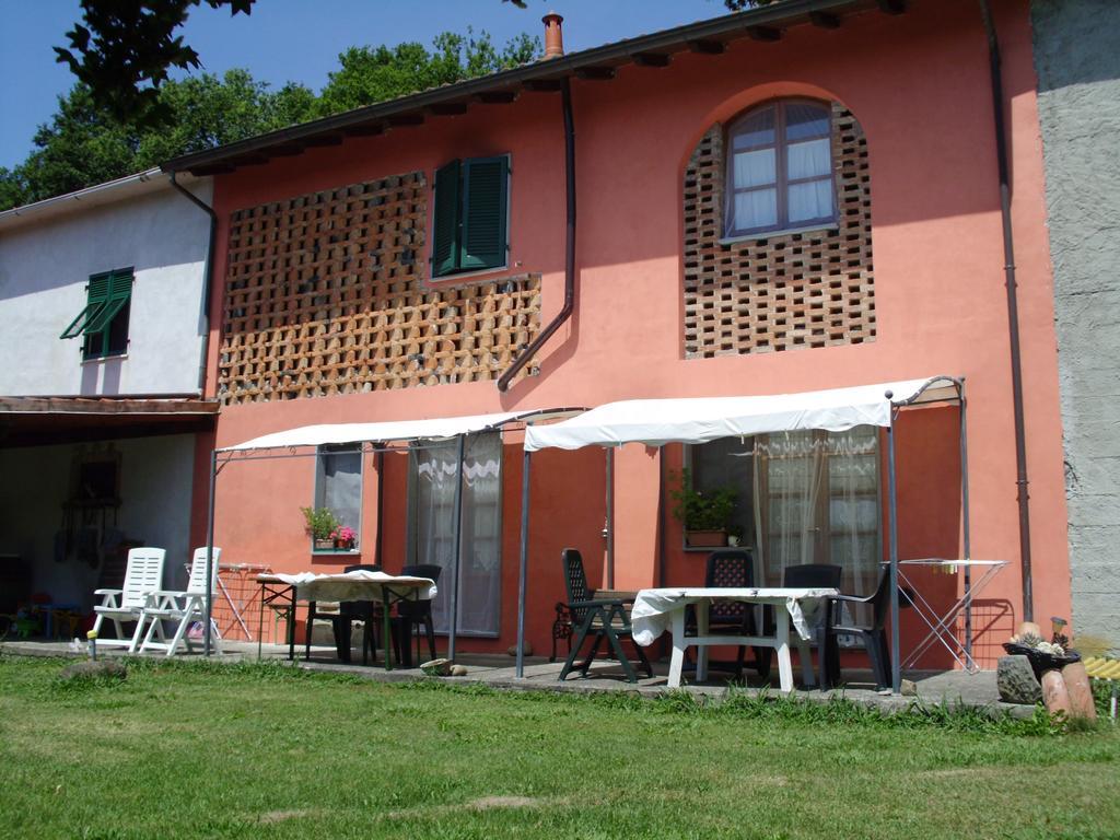 리치아나 나르디 Agriturismo Ca Rossano 빌라 외부 사진