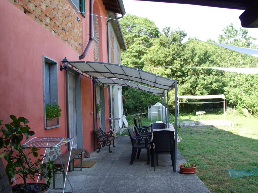 리치아나 나르디 Agriturismo Ca Rossano 빌라 외부 사진