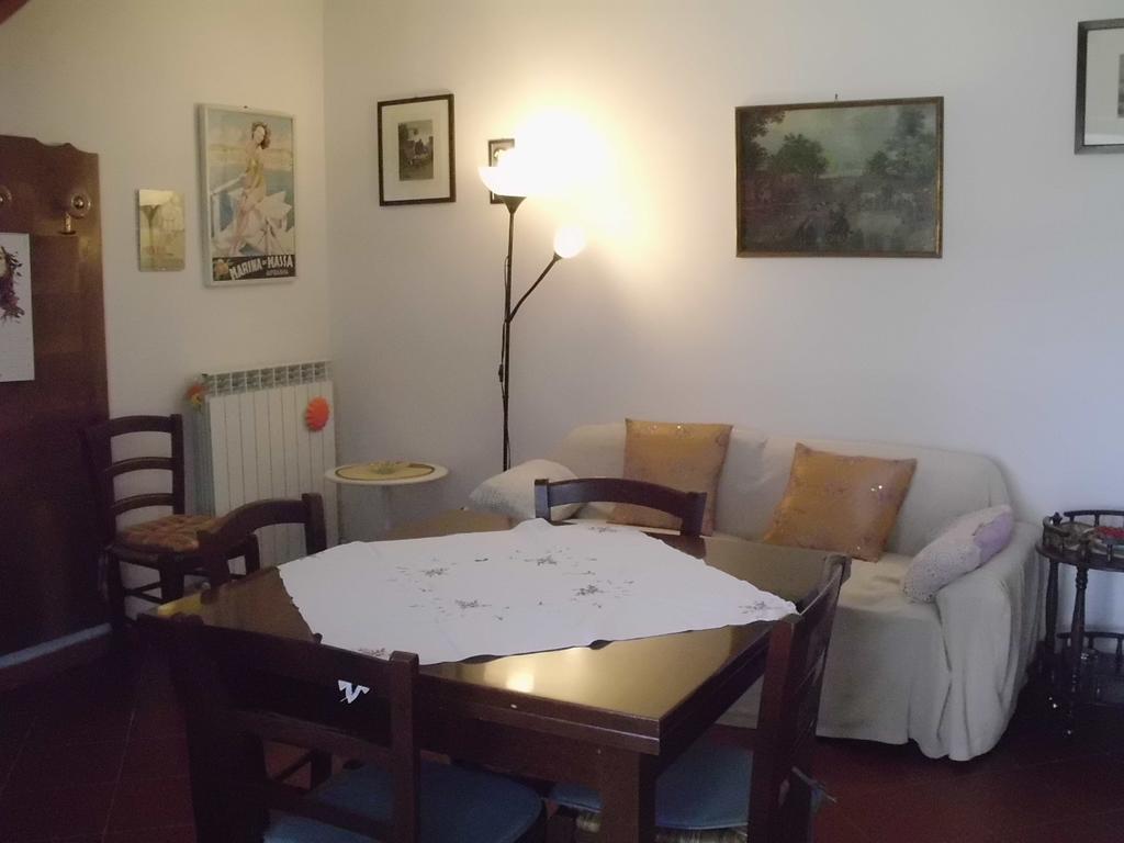 리치아나 나르디 Agriturismo Ca Rossano 빌라 외부 사진